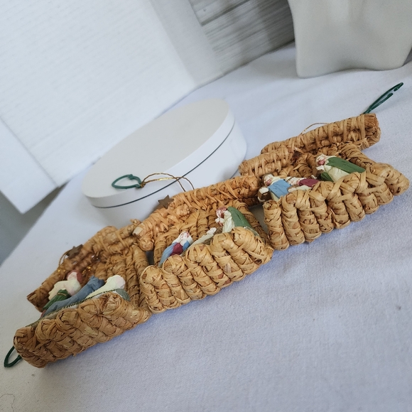 Set of Christmas Nativity Scene Ornament Set Wicker Creche with Resin Figures - Picture 6 of 8
